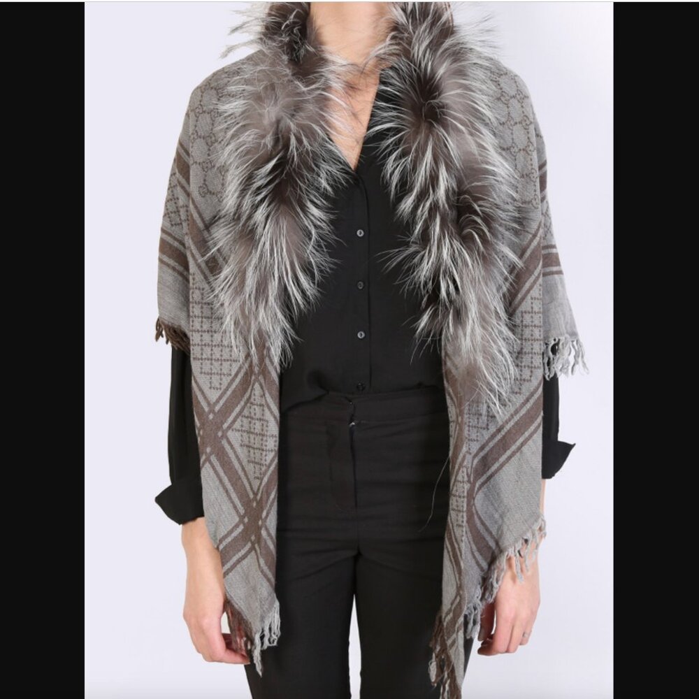 Gucci GG Grey and Brown Pattern Wool and Silk Scarf Shawl Wrap with Fox Fur Trim